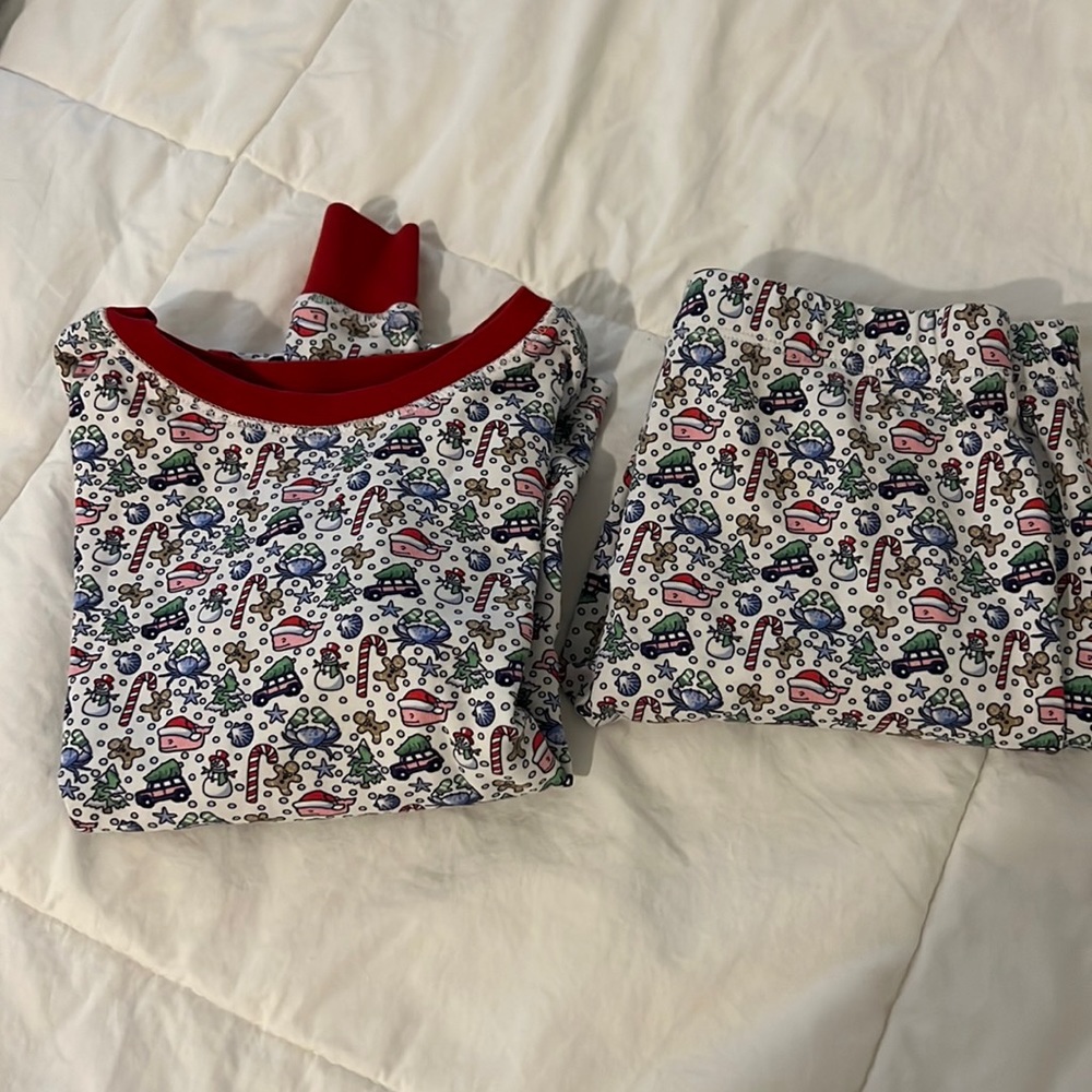 Vineyard vines, Christmas pajamas